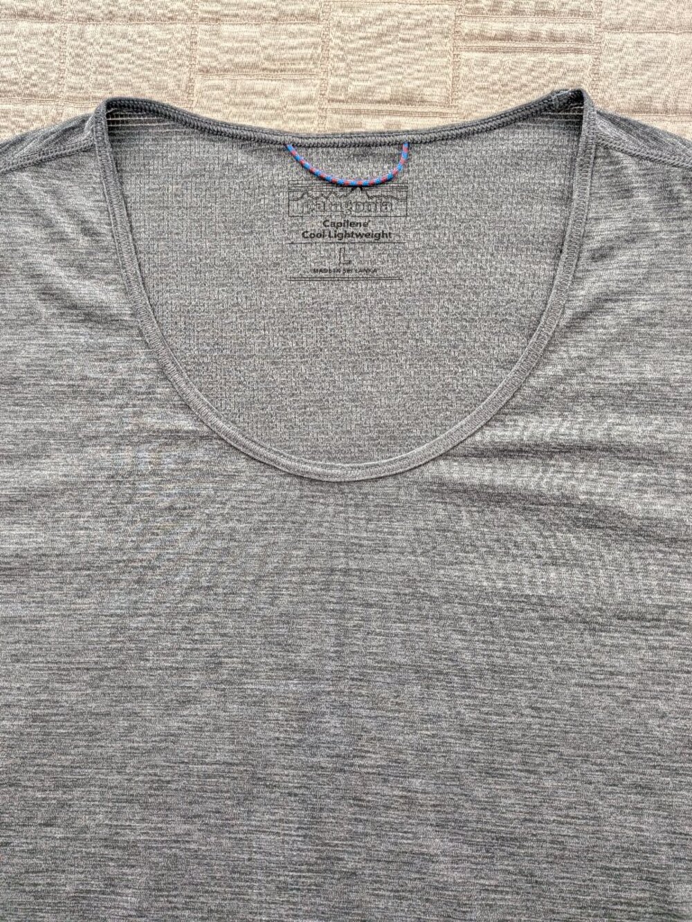 Patagonia women's Capilene Cool Daily short-sleeved shirt, size L - Picture 5 of 7
